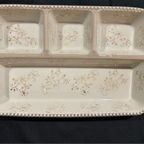 12” Temptations by Tara Floral lace Grey (tv dinner tray) - Picture 3 of 9